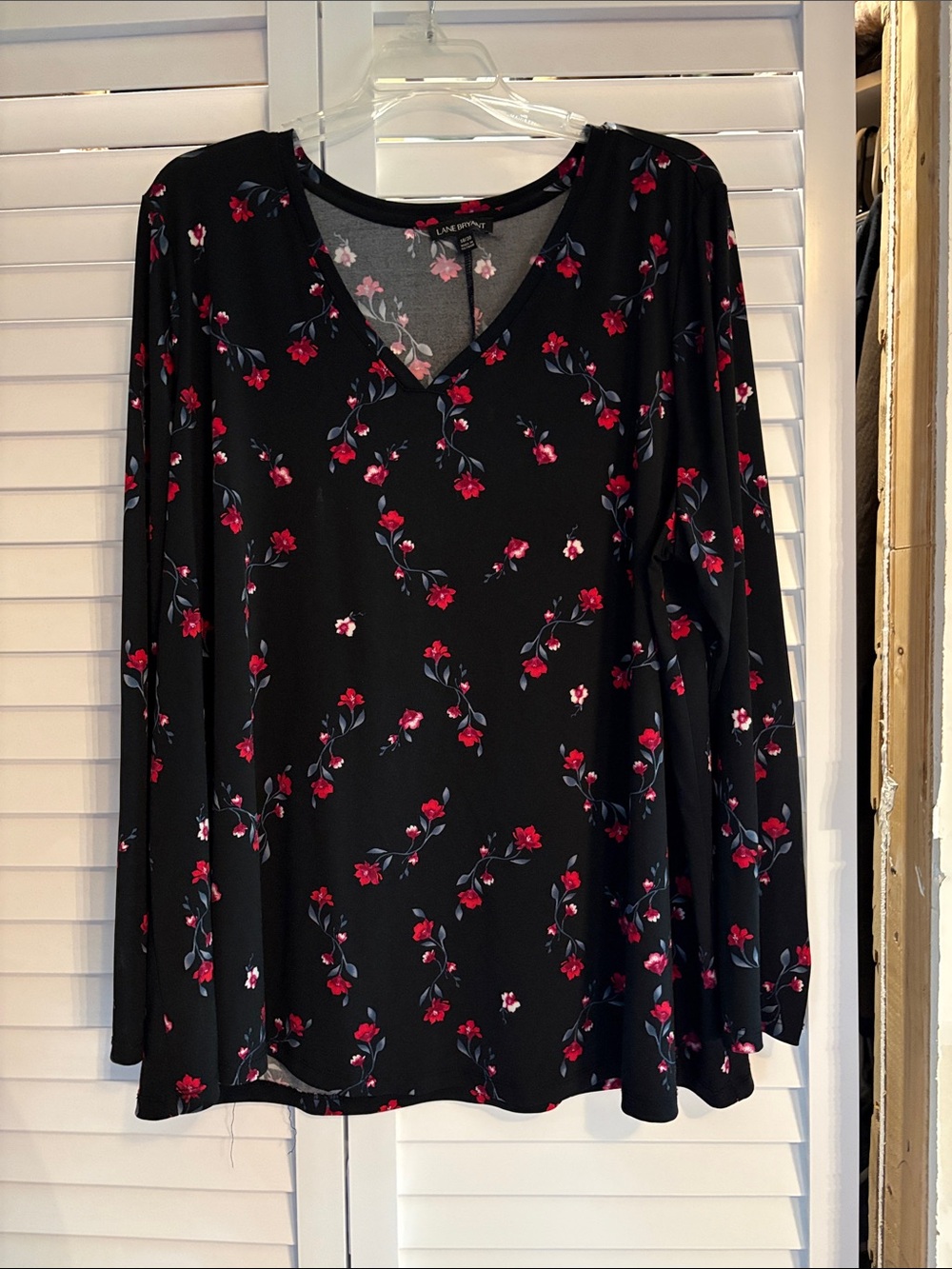 Lane Bryant Black Long Sleeve V-Neck Top with Red Floral Print